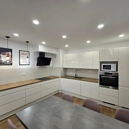 Ani Apartment
